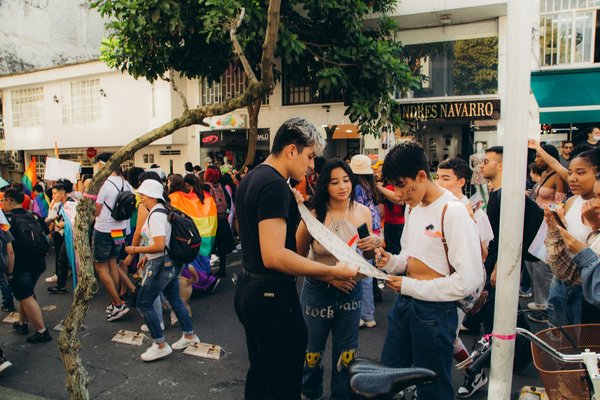 Histoires et Témoignages : Naviguer à travers la Laïcité